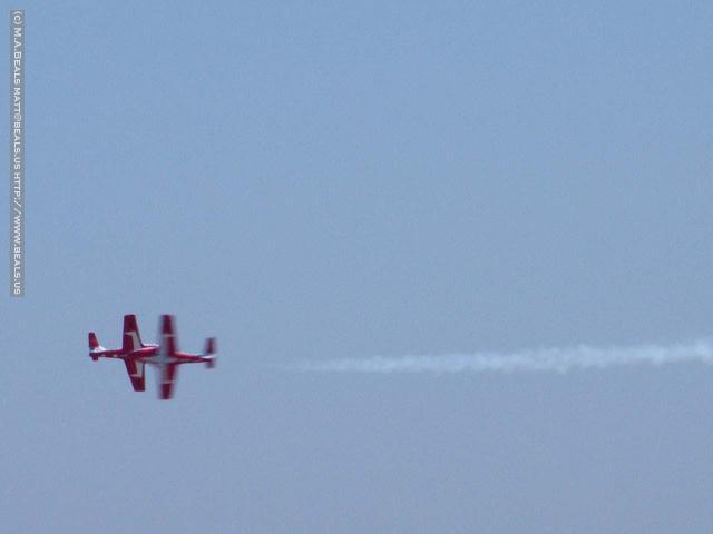 0658-Snowbirds_flyby