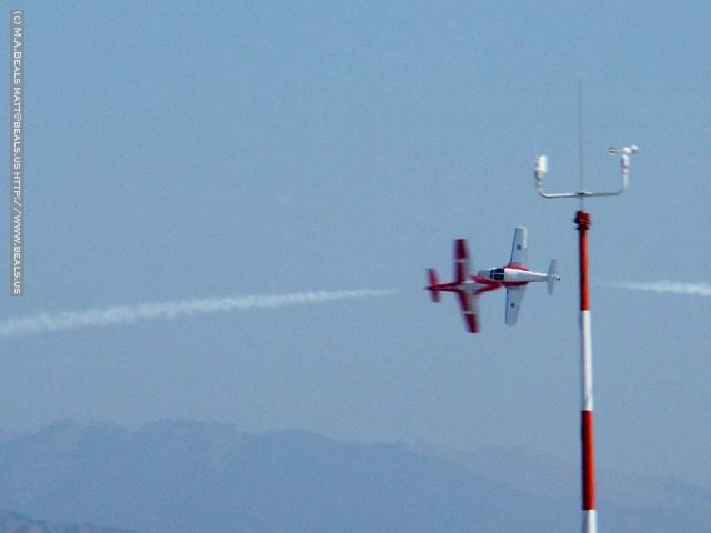 0747-Snowbirds_flyby